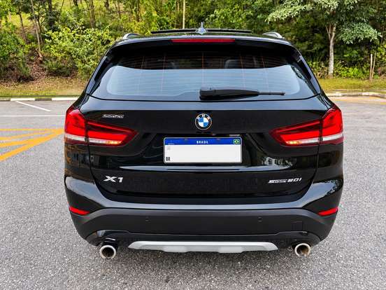 BMW-X1-2.0 16V TURBO ACTIVEFLEX SDRIVE20I X-LINE 4P AUTOMÁTICO BMW-X1-2020