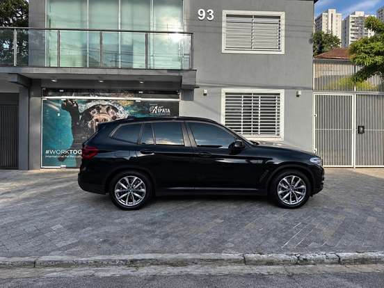 BMW-X3-2021