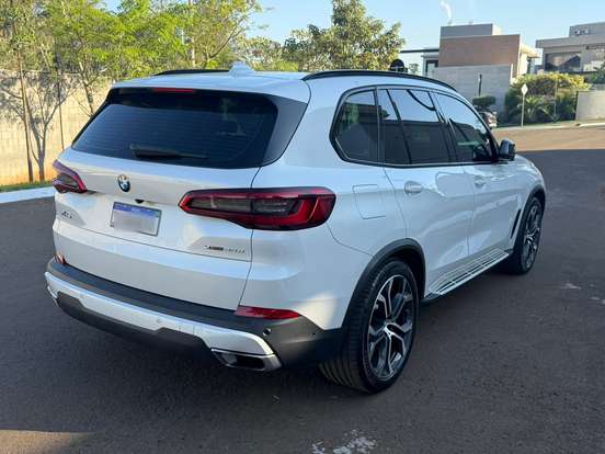 BMW-X5-3.0 4X4 30D I6 TURBO DIESEL 4P AUTOMÁTICO BMW-X5-2019