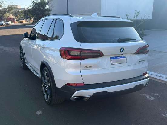 BMW-X5-3.0 4X4 30D I6 TURBO DIESEL 4P AUTOMÁTICO BMW-X5-2019
