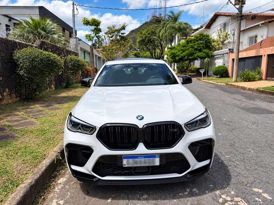 BMW-X6-2022