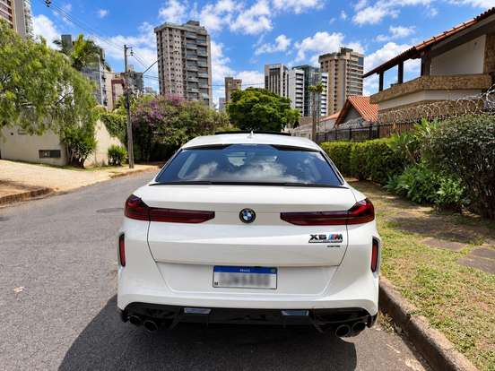 BMW-X6-4.4 V8 BITURBO GASOLINA M COMPETITION AUTOMÁTICO BMW-X6-2022