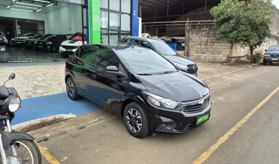 CHEVROLET-ONIX-2016