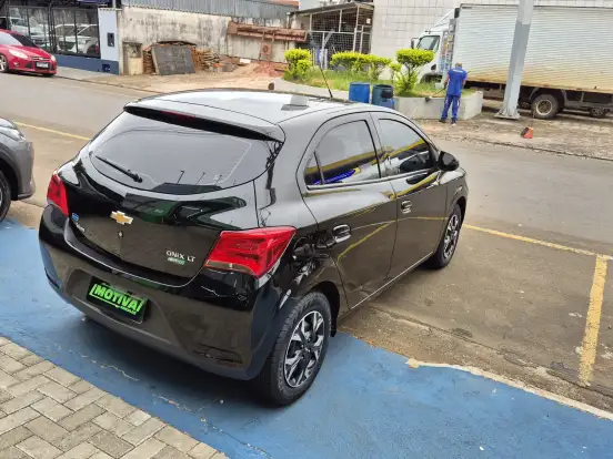 CHEVROLET-ONIX-1.0 MPFI LT 8V FLEX 4P MANUAL CHEVROLET-ONIX-2016