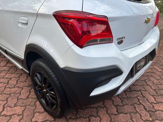 CHEVROLET-ONIX-1.4 MPFI ACTIV 8V FLEX 4P AUTOMÁTICO CHEVROLET-ONIX-2018