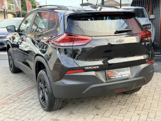 CHEVROLET-TRACKER-2022