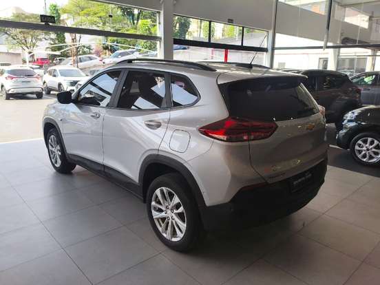 CHEVROLET-TRACKER-2021