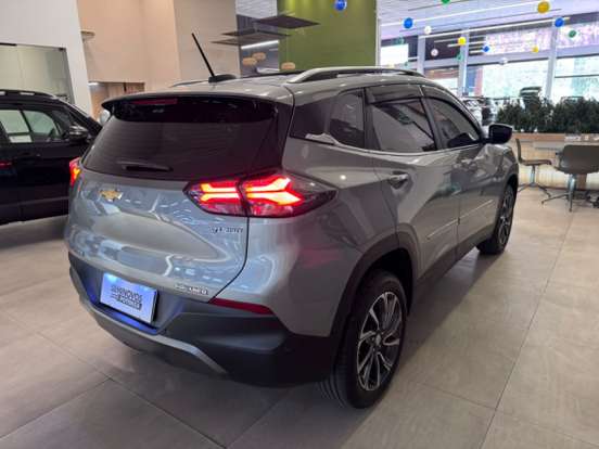 CHEVROLET-TRACKER-2025