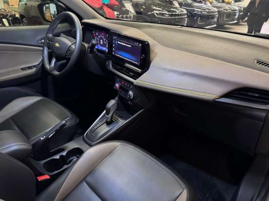 CHEVROLET-TRACKER-2025