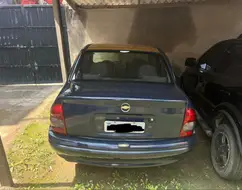 CHEVROLET CLASSIC 1.0 MPFI LIFE 8V FLEX 4P MANUAL CHEVROLET CLASSIC 1.0 MPFI LIFE 8V FLEX 4P MANUAL
