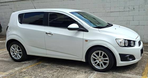 CHEVROLET SONIC 1.6 LTZ 16V FLEX 4P MANUAL