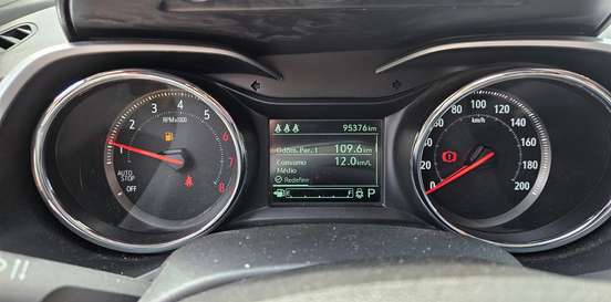 CHEVROLET-TRACKER-2021