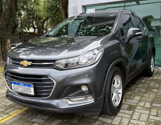 CHEVROLET-TRACKER-2019