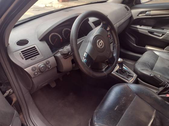 CHEVROLET VECTRA 2.0 MPFI GT HATCH 8V FLEX 4P MANUAL