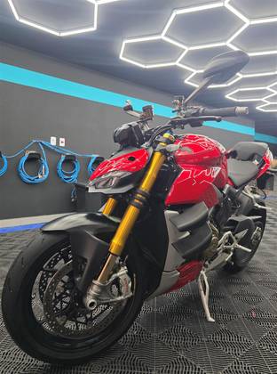 DUCATI STREETFIGHTER V4 S 