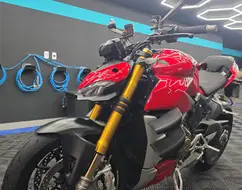 DUCATI STREETFIGHTER V4 S DUCATI STREETFIGHTER V4 S