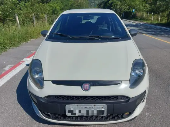 FIAT PUNTO 1.8 BLACKMOTION 16V FLEX 4P MANUAL