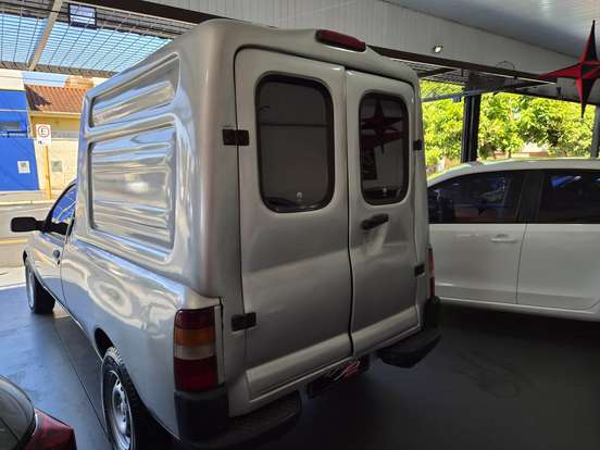 FORD-COURIER-2010