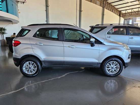 FORD-ECOSPORT-2015