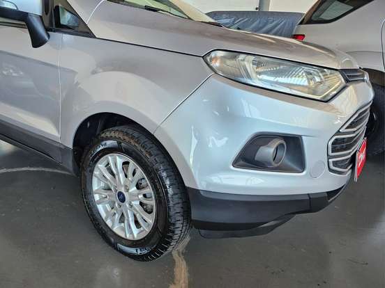 FORD-ECOSPORT-2015