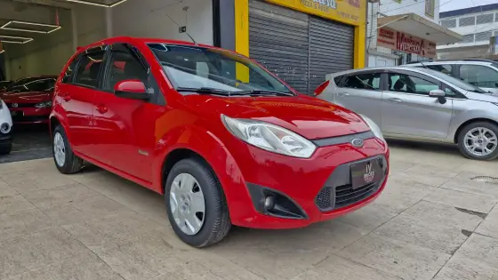 FORD FIESTA 1.6 ROCAM HATCH 8V FLEX 4P MANUAL