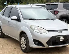 FORD FIESTA 1.6 ROCAM SEDAN 8V FLEX 4P MANUAL FORD FIESTA 1.6 ROCAM SEDAN 8V FLEX 4P MANUAL