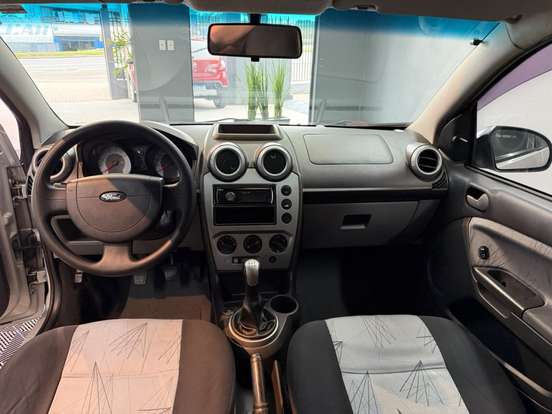 FORD-FIESTA-2008