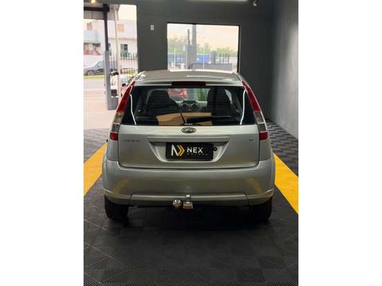 FORD-FIESTA-2008