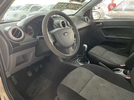 FORD-FIESTA-2013