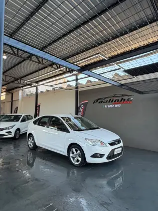 FORD FOCUS 1.6 GL 16V FLEX 4P MANUAL
