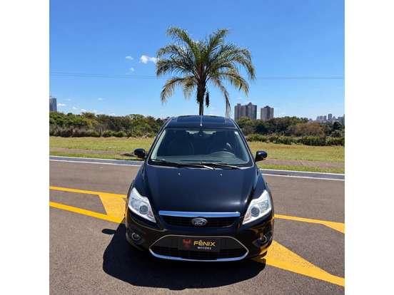 FORD-FOCUS-2012