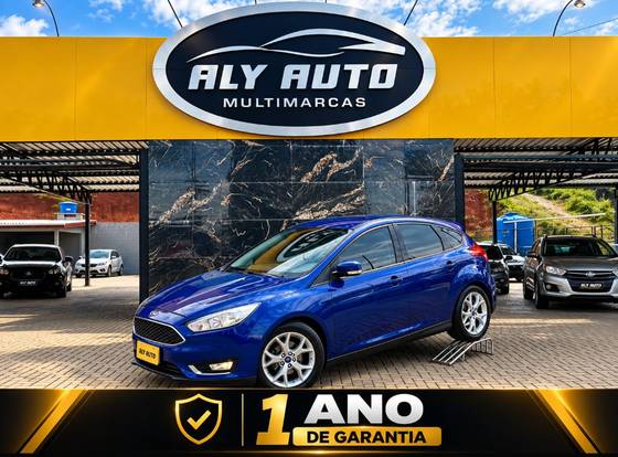 FORD FOCUS 2.0 SE PLUS FASTBACK 16V FLEX 4P POWERSHIFT