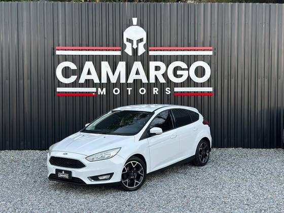 FORD FOCUS 2.0 SE PLUS FASTBACK 16V FLEX 4P POWERSHIFT