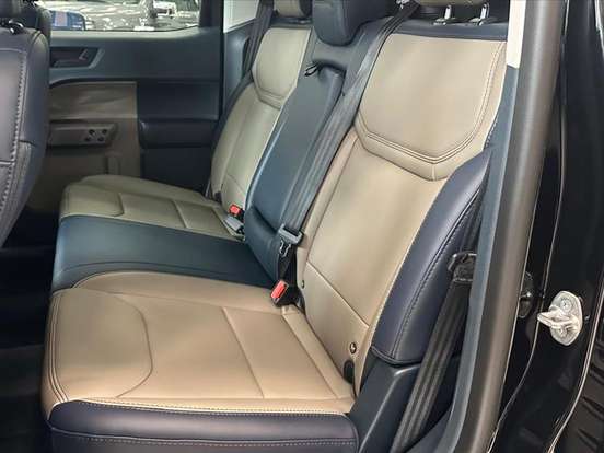 FORD-MAVERICK-2.5 HYBRID LARIAT e-CVT FORD-MAVERICK-2026