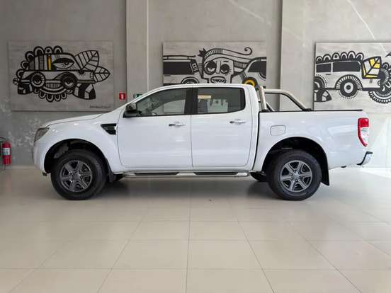 FORD-RANGER-2.5 XLT 4X2 CD 16V FLEX 4P MANUAL FORD-RANGER-2014