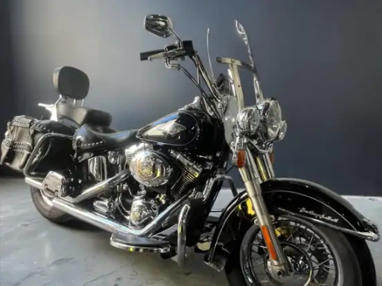 HARLEY-DAVIDSON-SOFTAIL HERITAGE CLASSIC HARLEY-DAVIDSON-SOFTAIL HERITAGE CLASSIC-2015