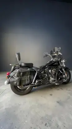 HARLEY-DAVIDSON-SOFTAIL HERITAGE CLASSIC-2015
