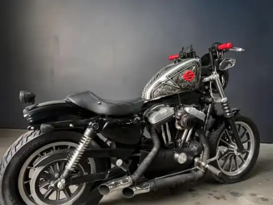 HARLEY-DAVIDSON-SPORTSTER XL 883 HARLEY-DAVIDSON-SPORTSTER XL 883-2005