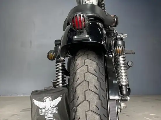 HARLEY-DAVIDSON-SPORTSTER XL 883 HARLEY-DAVIDSON-SPORTSTER XL 883-2005
