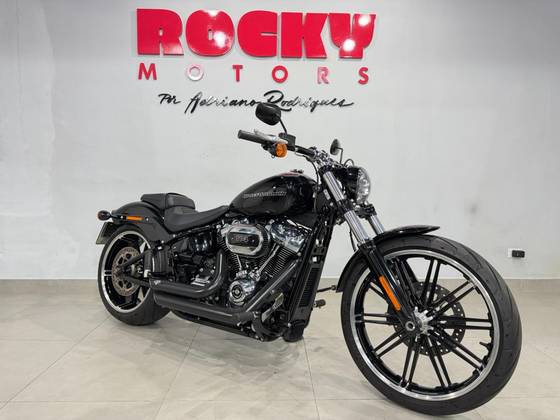 HARLEY-DAVIDSON SOFTAIL BREAKOUT 114 