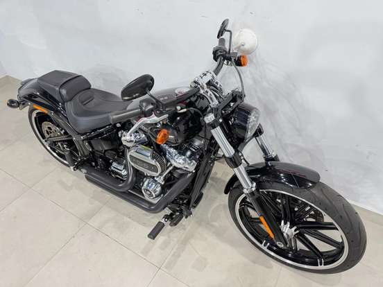 HARLEY-DAVIDSON-SOFTAIL BREAKOUT 114-2021