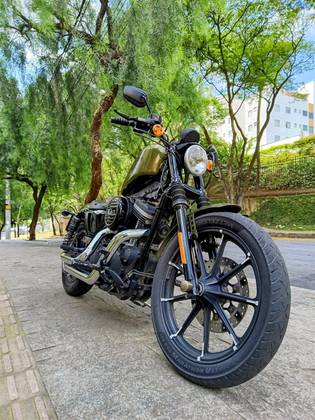 HARLEY-DAVIDSON SPORTSTER XL 883N IRON 