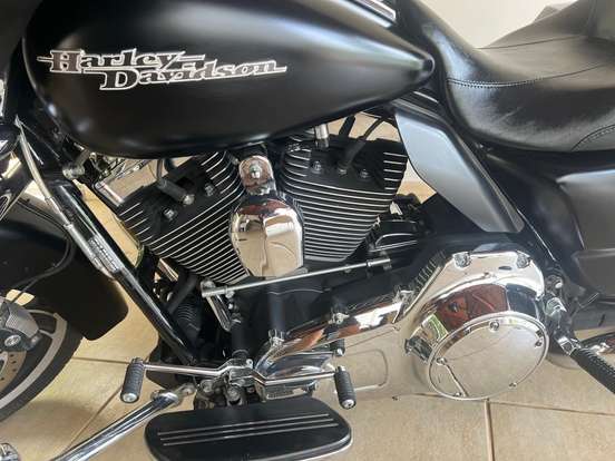 HARLEY-DAVIDSON-STREET GLIDE-2013