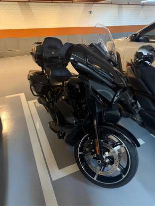 HARLEY-DAVIDSON-STREET GLIDE ULTRA-2025