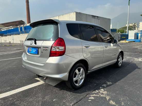HONDA-FIT-1.4 LXL 8V GASOLINA 4P AUTOMÁTICO HONDA-FIT-2005