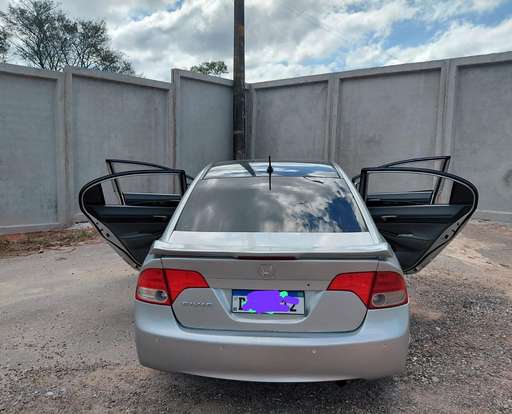 HONDA-CIVIC-2010