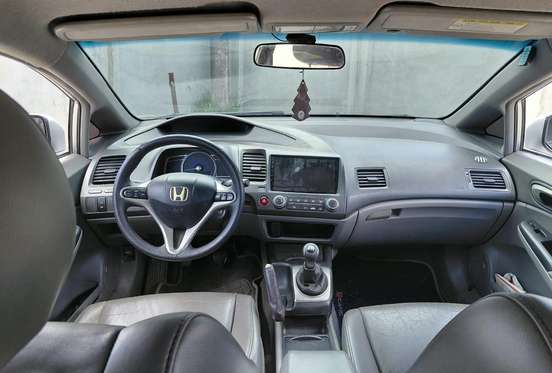HONDA-CIVIC-2010