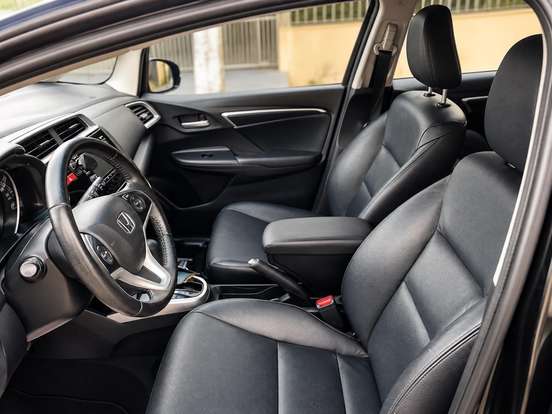 HONDA-FIT-2016