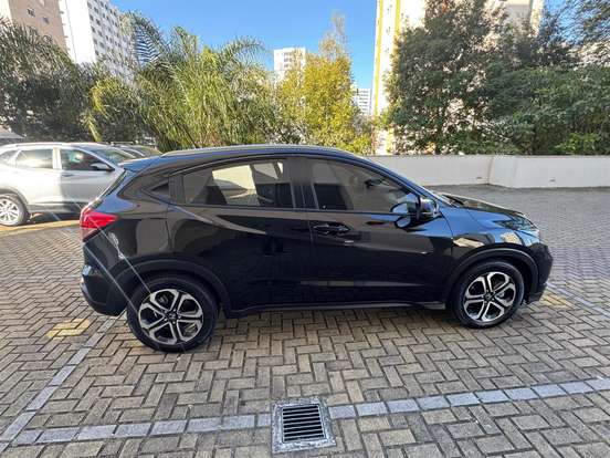 HONDA-HR-V-2015