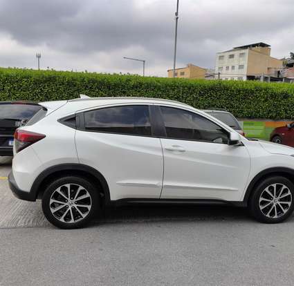 HONDA-HR-V-2021